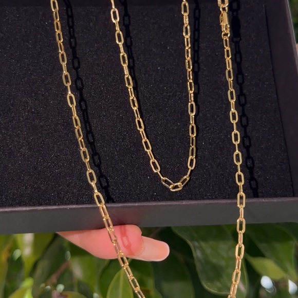 New Solid 10K Gold Paperclip Chain Necklace 18” 2.3mm 1.7g Minimalist - Picture 8 of 8